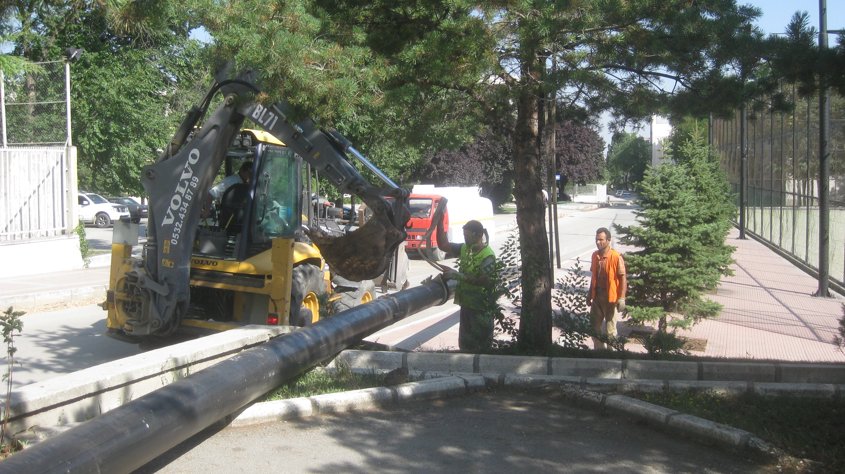 ÇANKAYA ÜNİVERSİTESİ ÇELİK DOĞALGAZ BORUSU GEÇİŞİ